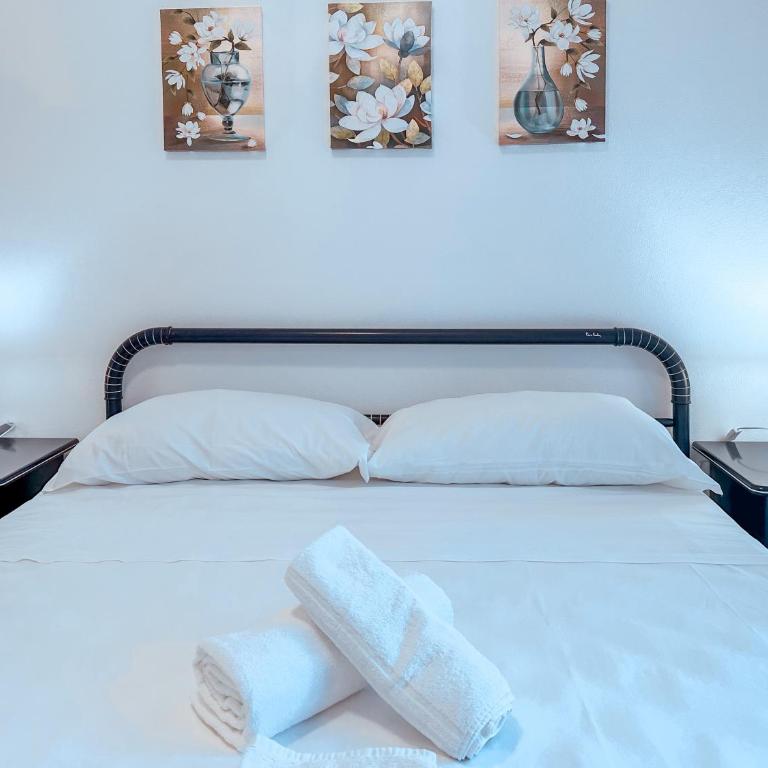 [ Private Parking ] A due passi dalla stazione - Appartamento con 2 Camere da Letto - 1