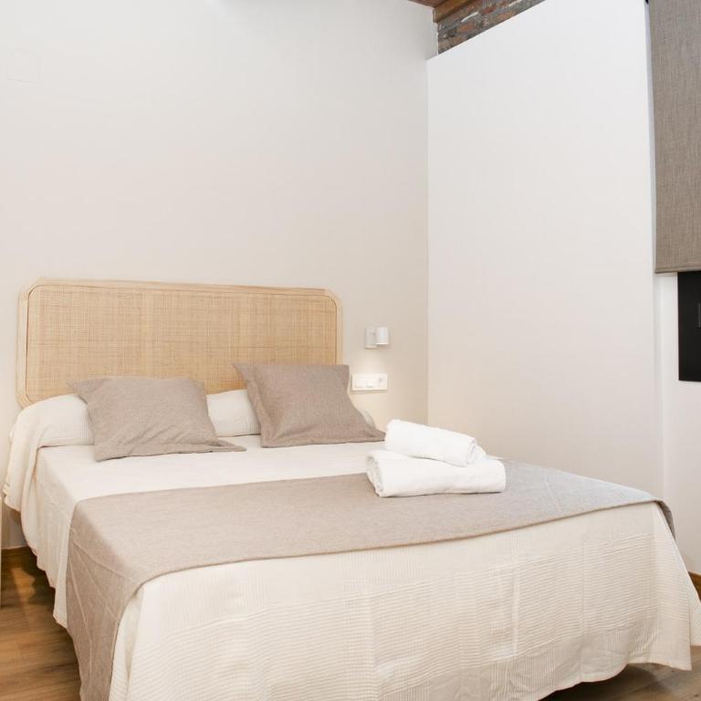 Tgna Reding 22 - Apartamento de 2 dormitorios - 1