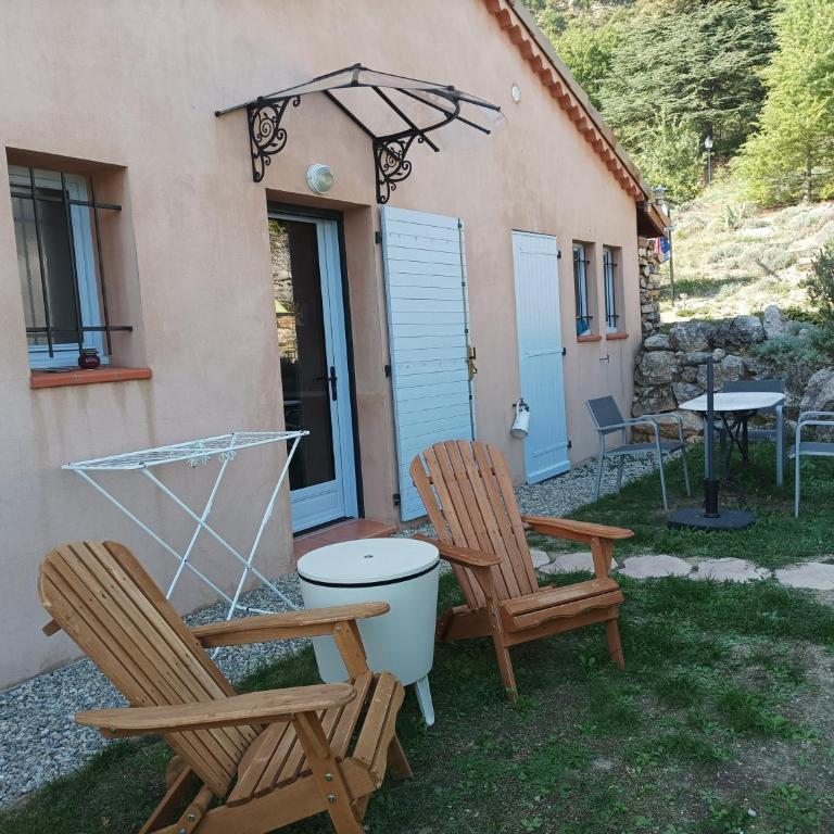 Un petit coin de paradis - Studio Lit Queen-Size - 13