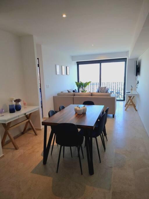 Hermoso apartamento por Andares con A/C - Two-Bedroom Apartment - 20
