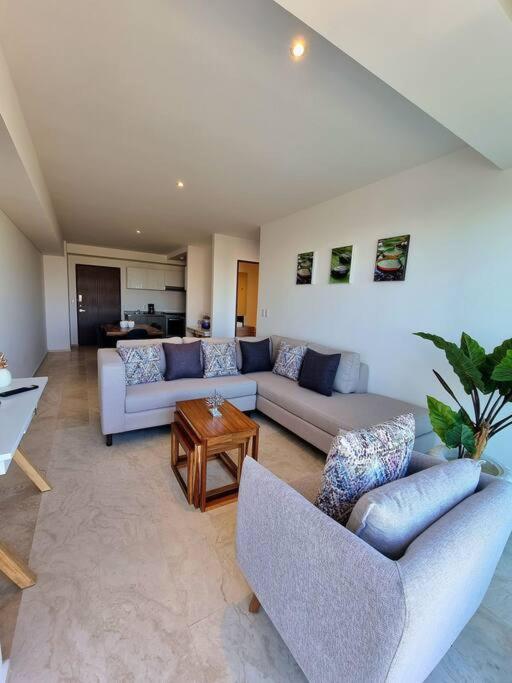 Hermoso apartamento por Andares con A/C - Two-Bedroom Apartment - 28