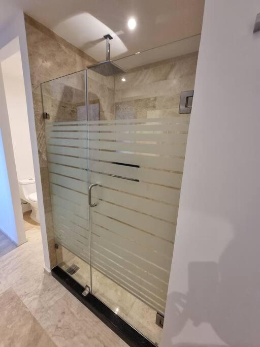Hermoso apartamento por Andares con A/C - Two-Bedroom Apartment - 32