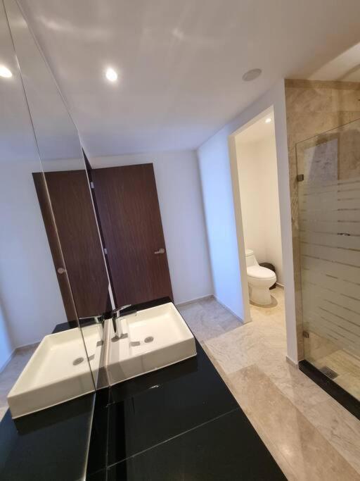 Hermoso apartamento por Andares con A/C - Two-Bedroom Apartment - 39