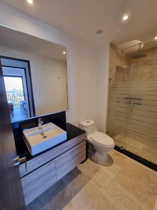Hermoso apartamento por Andares con A/C - Two-Bedroom Apartment - 41