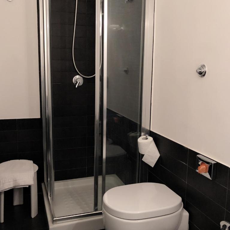 The Manzoni - Camera Matrimoniale con Bagno Privato - 2