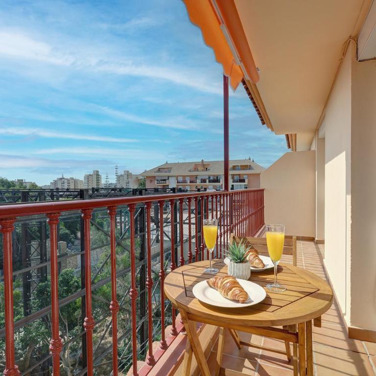 Top Floor Fuengirola Park Apartment with Parking - Apartment with Terrace - 16