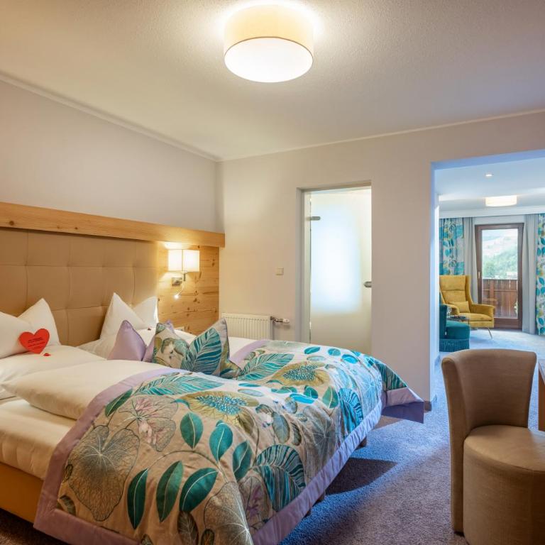 Hotel Waldfriede - Panoramic View Zillertal - Standard Suite - 2