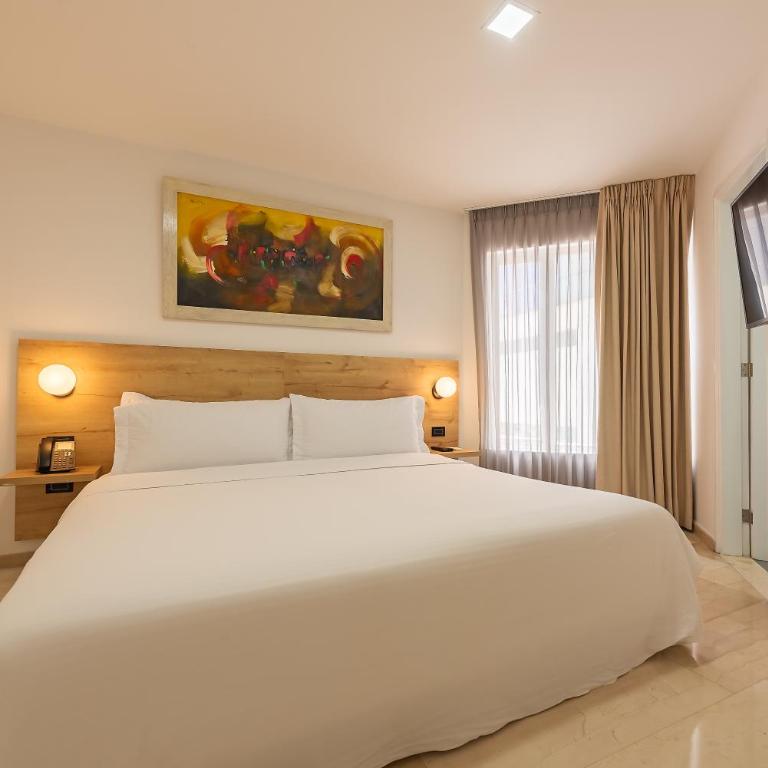 Hotel Regatta Cartagena - Queen Suite with Sea View - 6
