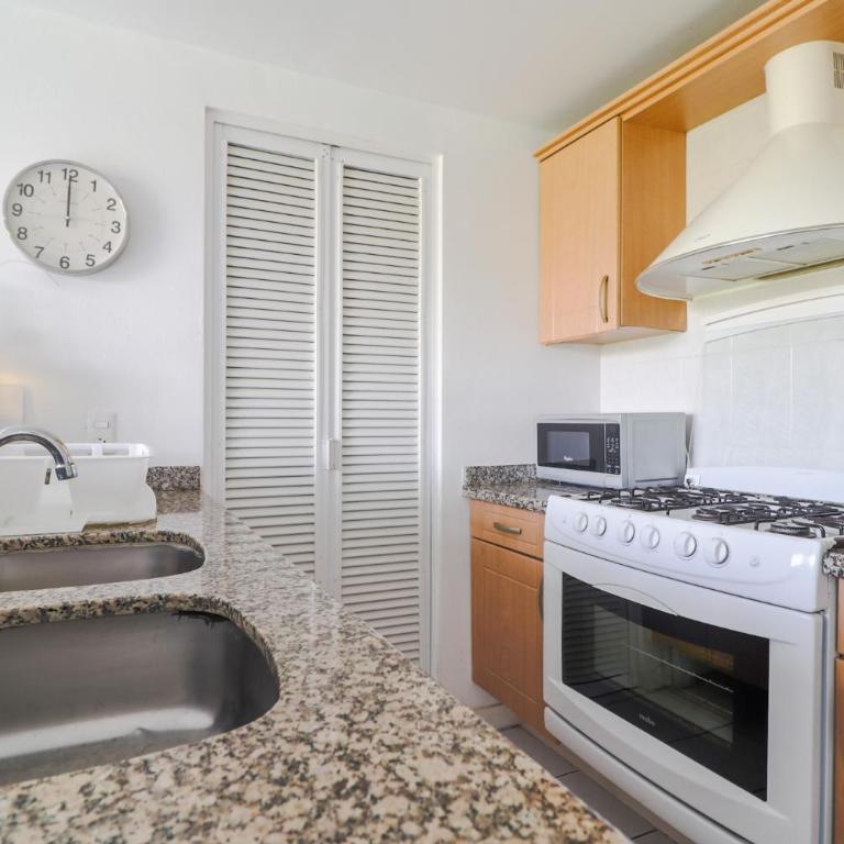 Relax Apt in Marina Puesta del Sol-Pool in Front - Apartment with Pool View - 12