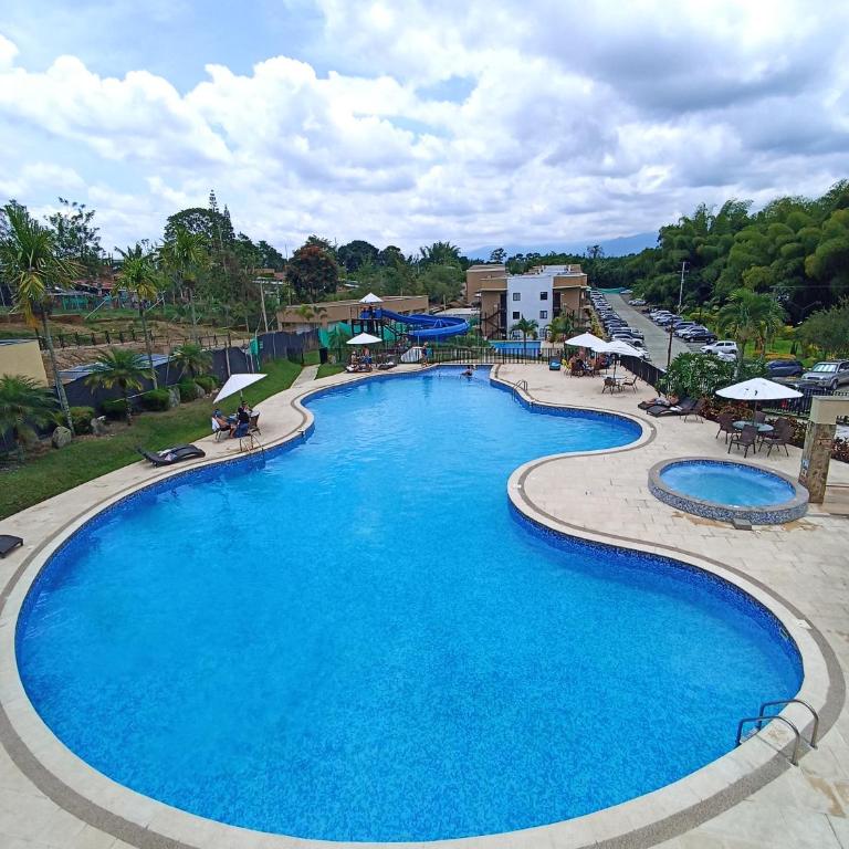 Acogedor fresco iluminado rodeado de naturaleza apartasol en el Quindío - Apartamento de 2 dormitorios - 22