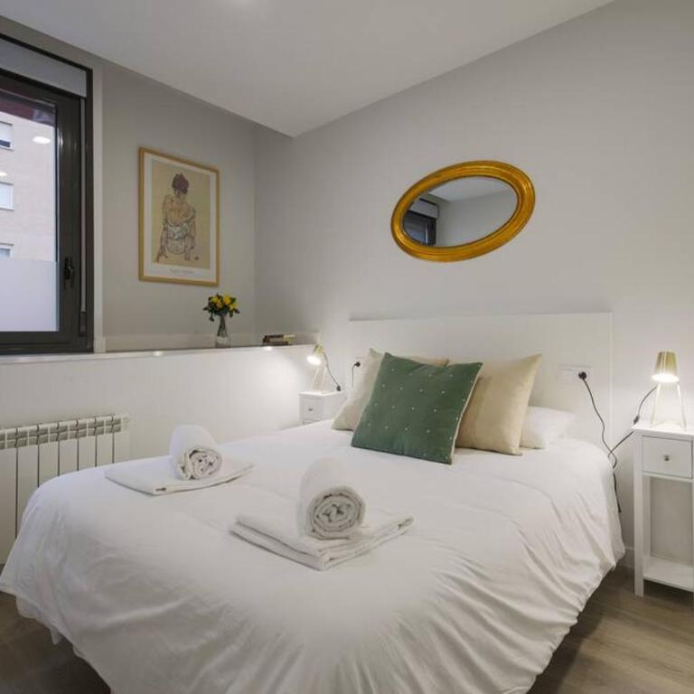 Amplio apto 2 hab a 20min de Puerta del Sol - Apartamento de 1 dormitorio - 10