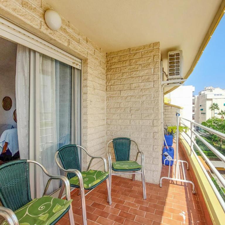 Gorgeous Apartment In Grau I Platja With Wifi - Apartamento de 3 dormitorios - 2