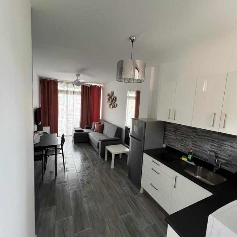 Mr Jumbo - Two-Bedroom Apartment - 4