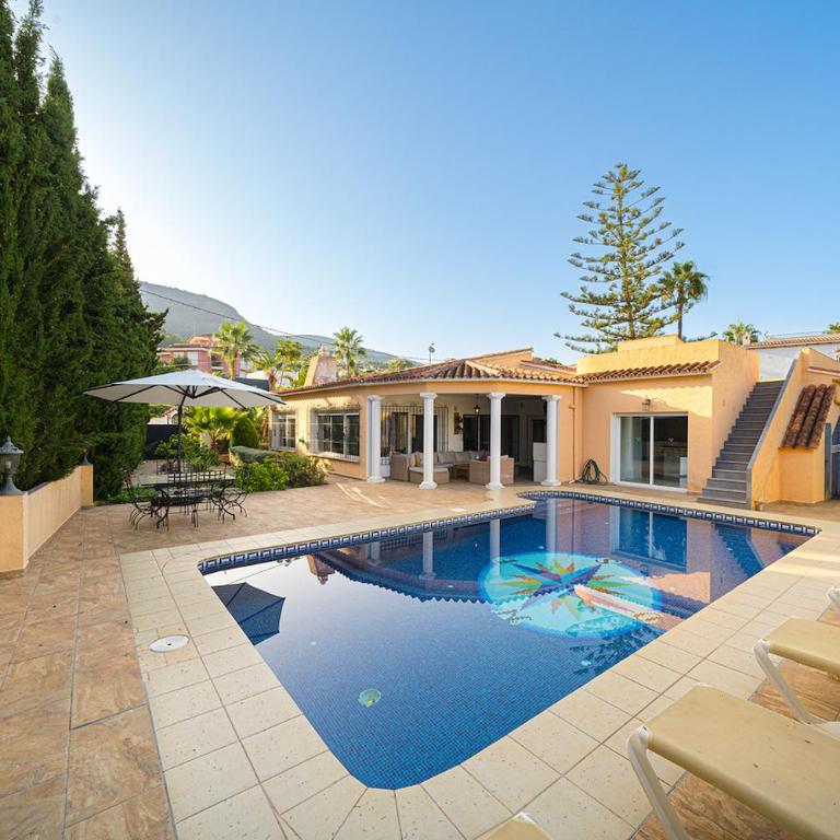 Villa Santana FAMILY VILLA Spaniahome - Four-Bedroom House - 1