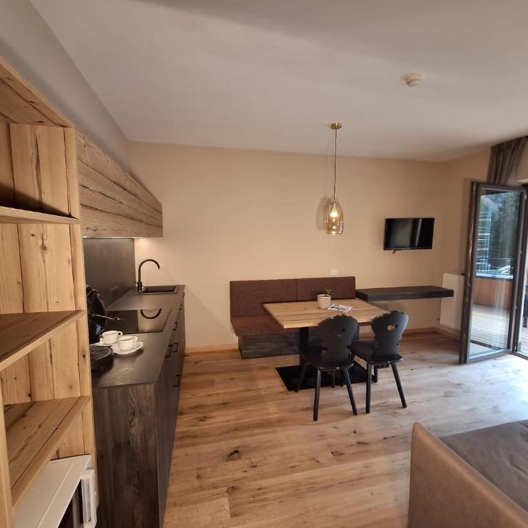 Alpenspitz Appartements - Garni - B&B - Apartment with Balcony - 11