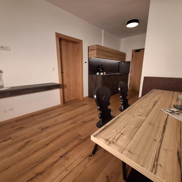 Alpenspitz Appartements - Garni - B&B - Apartment with Mountain View - 7