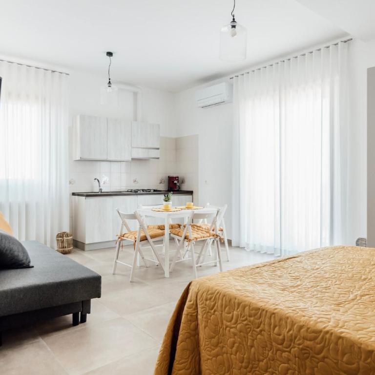 Da Micchele Rooms - Camera Familiare con Vista Mare - 3