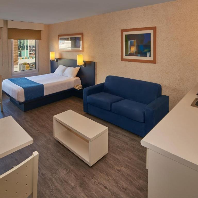 City Express by Marriott Puebla Angelopolis - Suite con sofá cama - Cama grande - 1