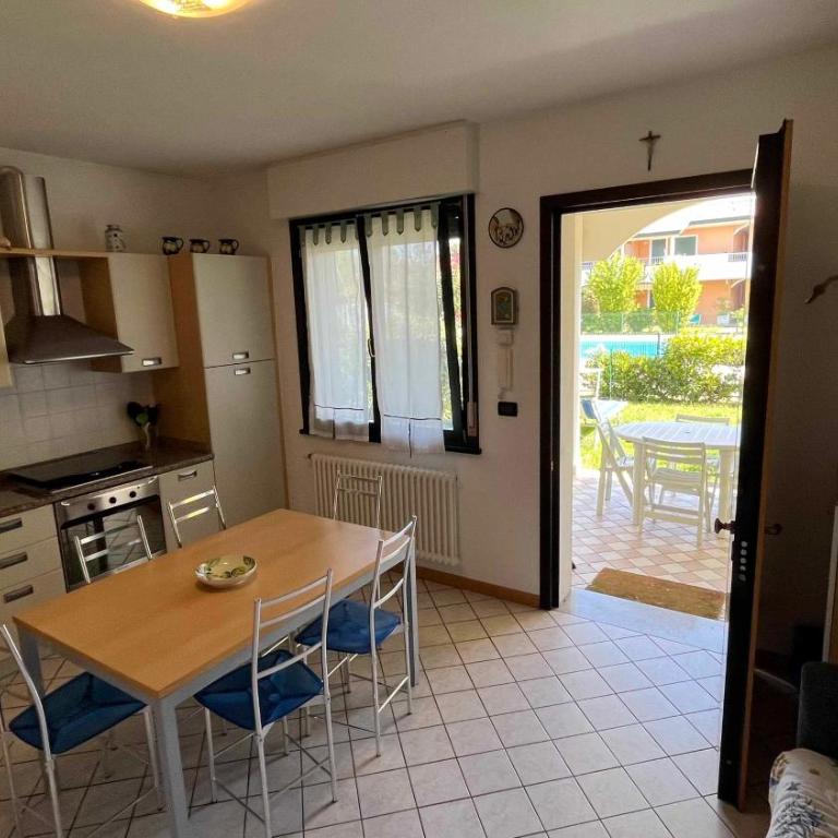 Jody Bibione, poolside apartment with garden - Appartamento - Piano Terra - 5