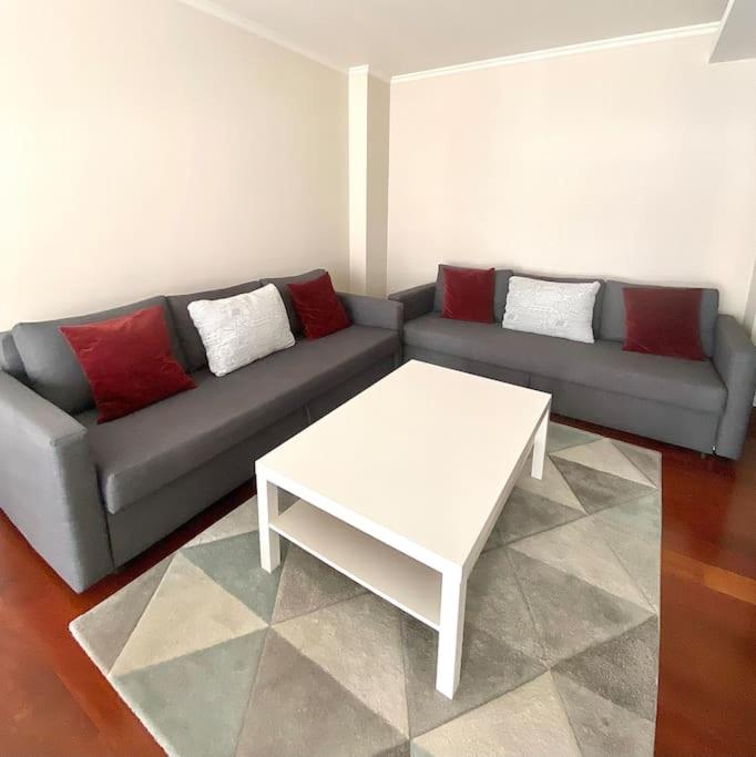 Piso de lujo con piscina y gym, a 2min de la playa - Apartamento de 1 dormitorio - 10