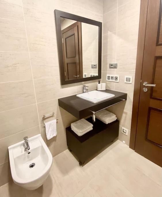 Piso de lujo con piscina y gym, a 2min de la playa - Apartamento de 1 dormitorio - 14