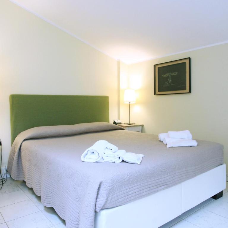 Adriano Residence - Monolocale con Divano-Letto - 2