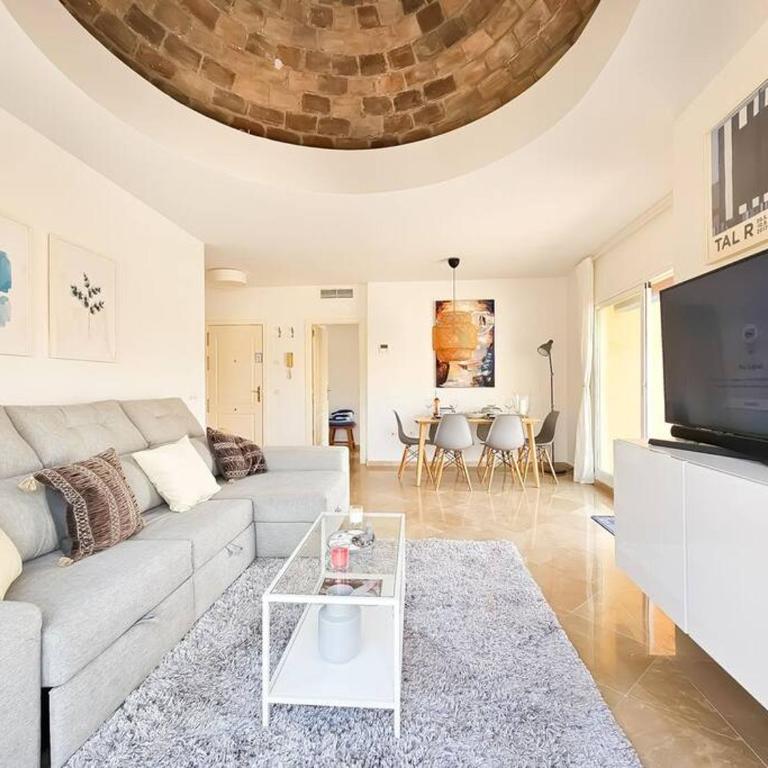 1 bed penthouse apt in Calahonda - Apartamento de 1 dormitorio - 2