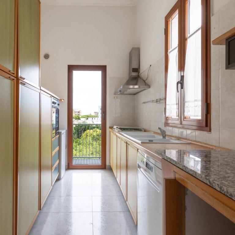 Dimora Incantevole by BarbarHouse - Three-Bedroom Apartment - 6