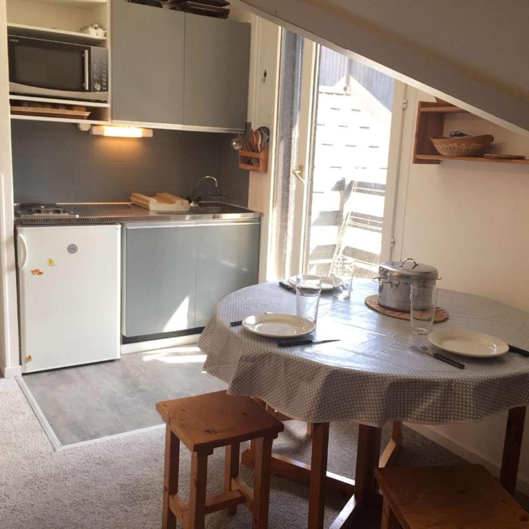 Studio Mezzanine 4 Pers, Proche Pistes et Commerces, Balcon Est, Animaux Bienvenus - Appartement 1 Chambre - 17