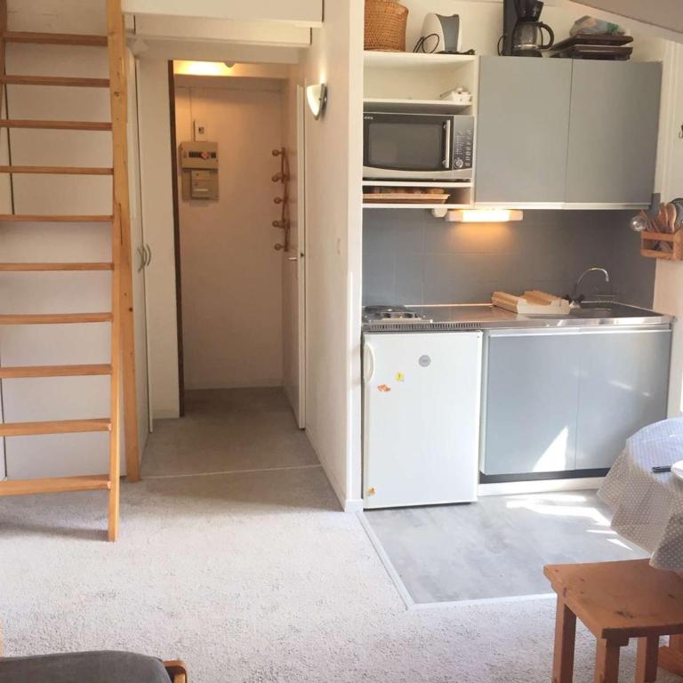 Studio Mezzanine 4 Pers, Proche Pistes et Commerces, Balcon Est, Animaux Bienvenus - Appartement 1 Chambre - 18