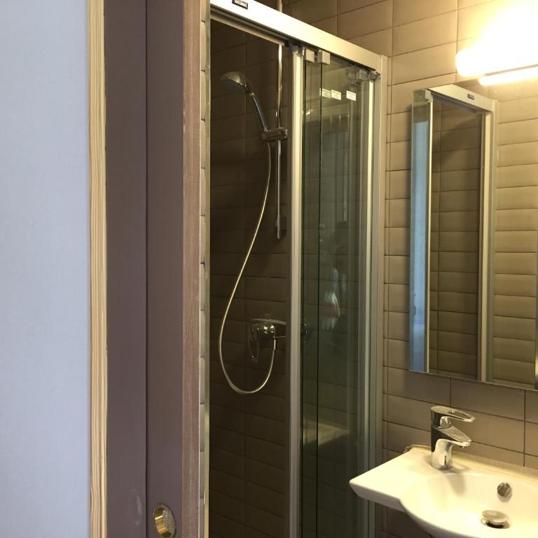 BCN Home Guest House - Superior Double Room - 1
