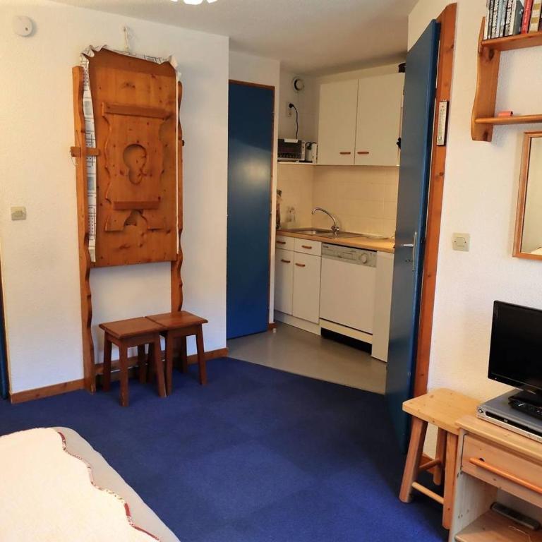 Appartement cosy 2-4 pers, cœur de village, proche pistes, piscine l'été - Apartamento de 1 dormitorio - 5
