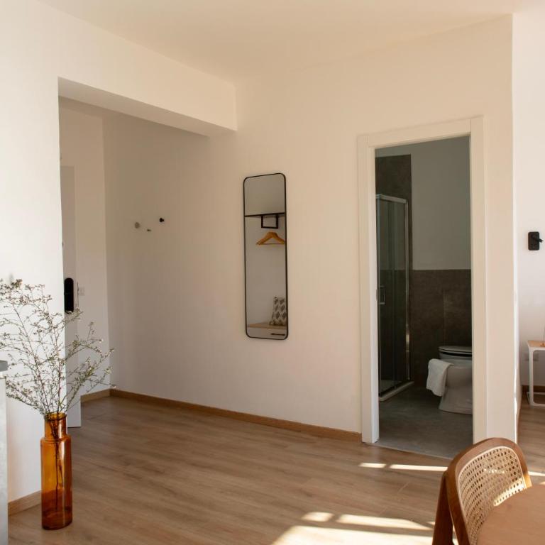 Bob W Florence Ponte Vecchio - Signature Penthouse with Kitchen - Balcony - 16