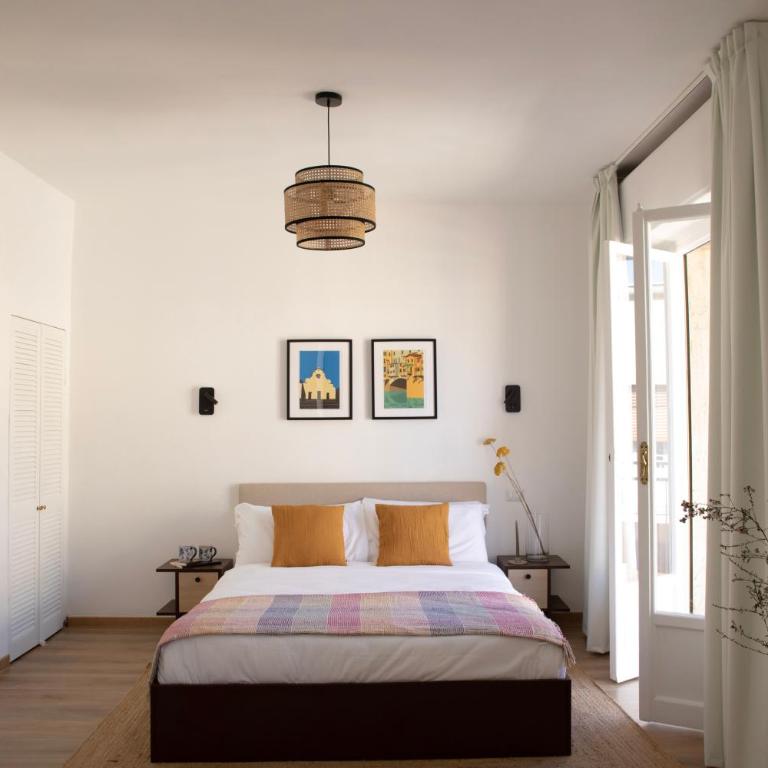 Bob W Florence Ponte Vecchio - Spacious Studio - Balcony with Kitchen - 6