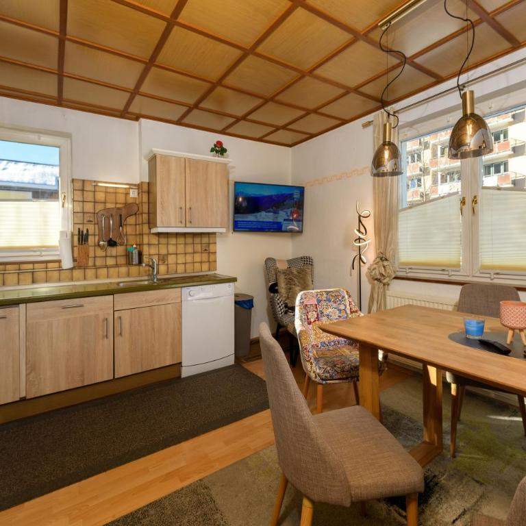 Landhaus Josefa - Three-Bedroom Apartment - 2