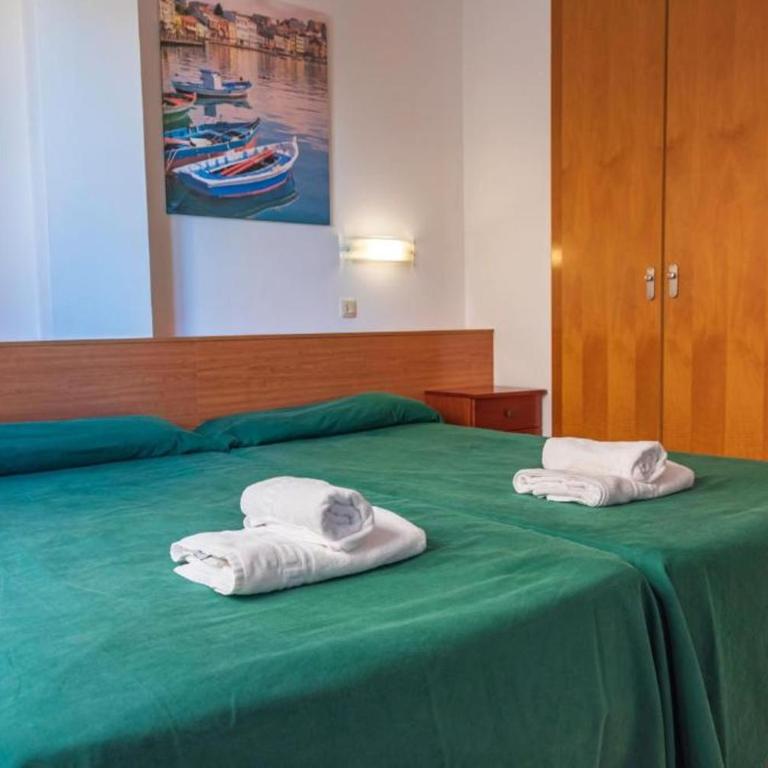 Aptos. Comte D´Empuries - Apartamento de 1 dormitorio (4 adultos) - 4