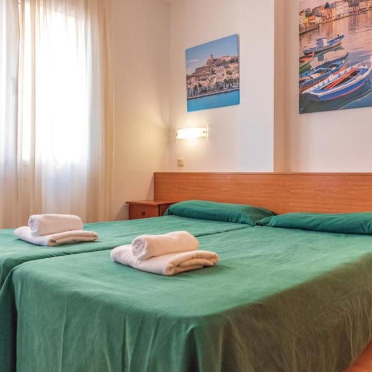 Aptos. Comte D´Empuries - Apartamento de 1 dormitorio (4 adultos) - 5