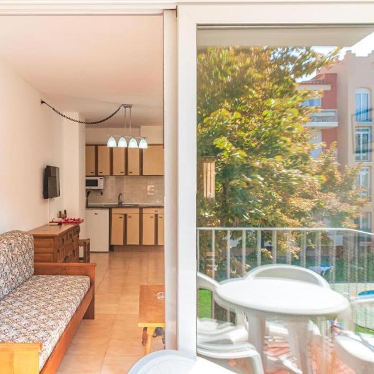Aptos. Comte D´Empuries - Apartamento de 1 dormitorio (4 adultos) - 7