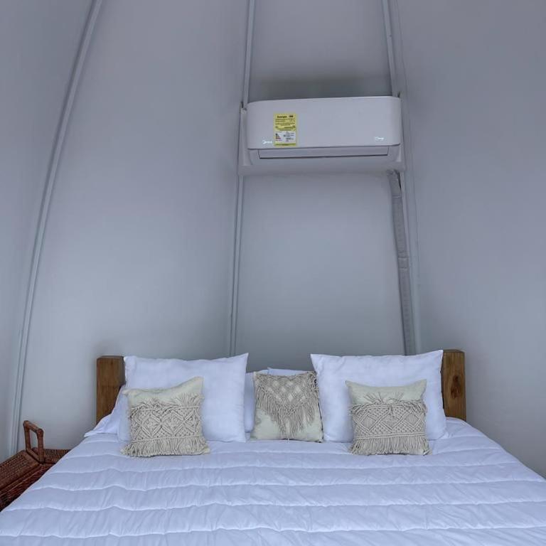 MACA GLAMPING - Habitación con cama extragrande y vistas al lago - 5