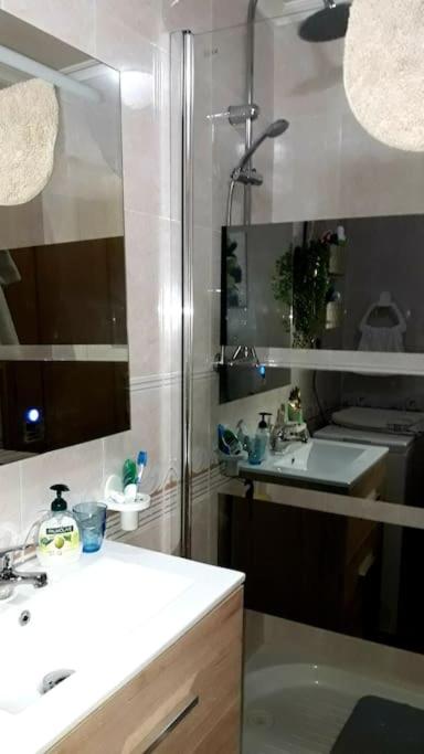 Apto. ideal con vistas al Mar Menor (tiene cuna) - Apartamento de 2 dormitorios con terraza y vistas al mar - 9