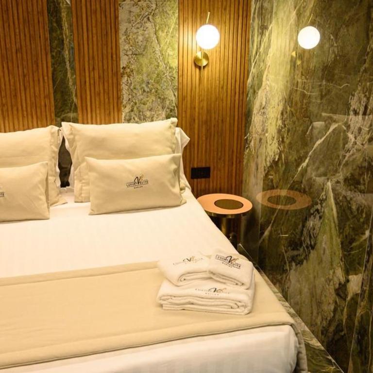 Luxury Suite Napoli - Camera Matrimoniale Deluxe - 20