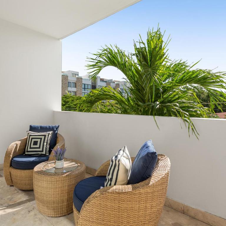 Downtown Condos Luxury - Two-Bedroom Apartment - 8