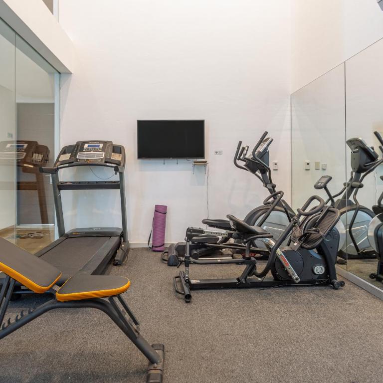 Downtown Condos Luxury - Two-Bedroom Apartment - 28