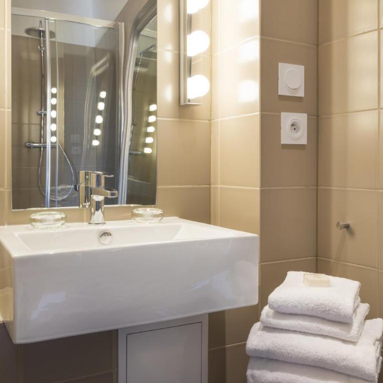 Hôtel de Russie - Chambre Triple - 3