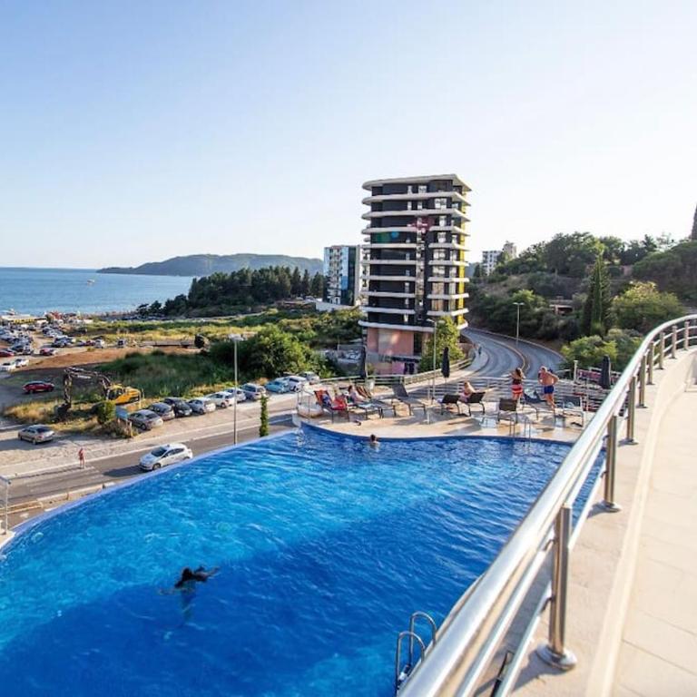 Skyline Apartments by In Property - One-Bedroom Apartment - 2