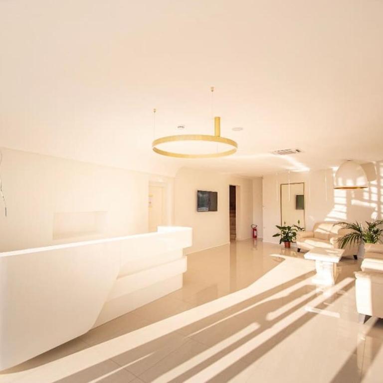Skyline Apartments by In Property - One-Bedroom Apartment - 6