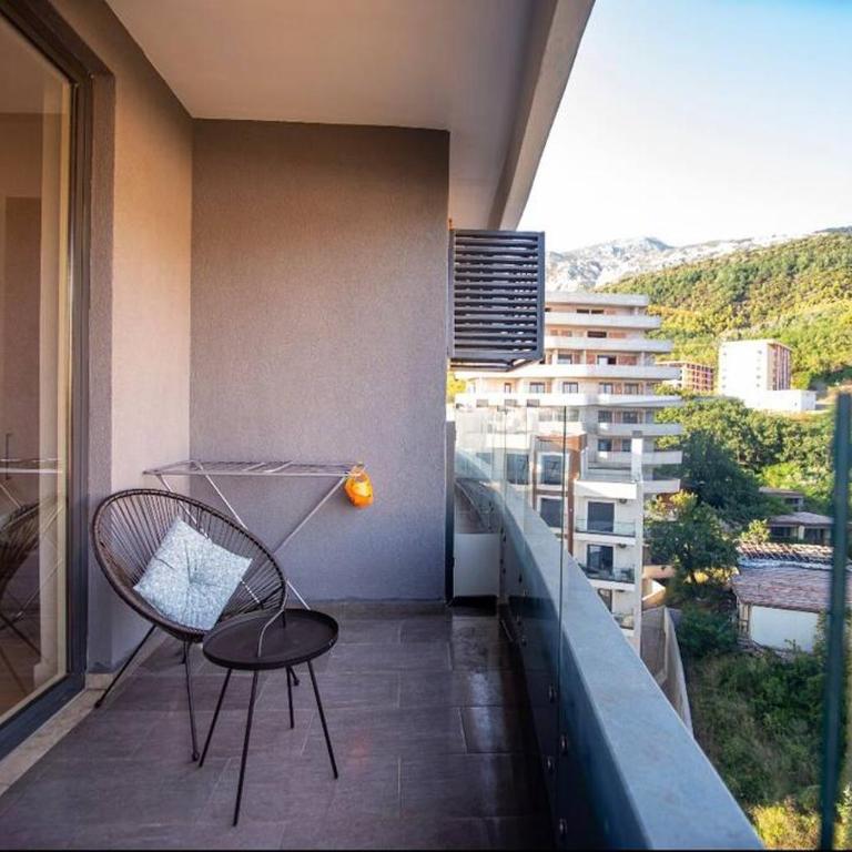 Skyline Apartments by In Property - One-Bedroom Apartment - 14