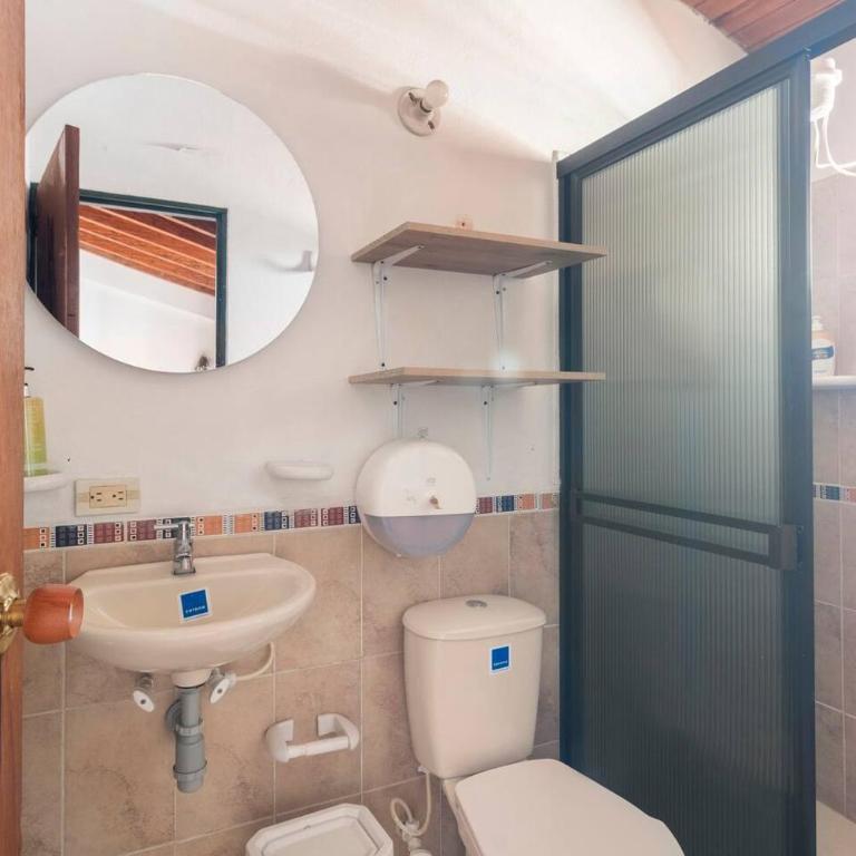 Letto Hostal - Habitación Triple con baño privado - 4