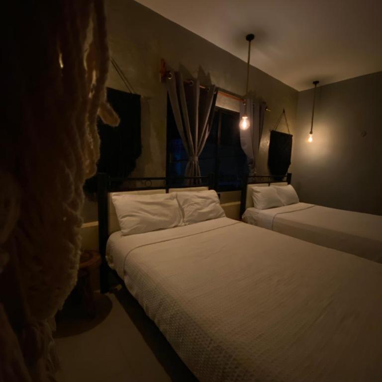Ariché Valladolid Hotel & Hostal - Habitación Doble Deluxe - 4