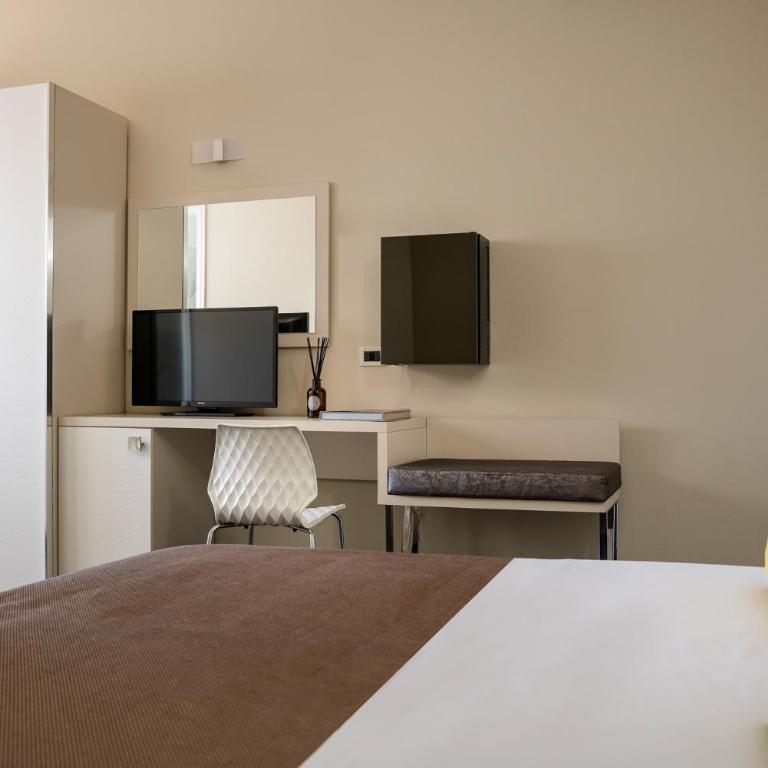 Hotel Lalla Beauty & Relax - Camera Deluxe - 6